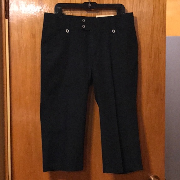 NWT Dockers Chinos Black Capris Size 12 - Picture 7 of 9